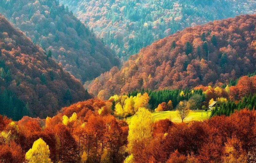 Топ-5 гірських маршрутів для осіннього трекінгу